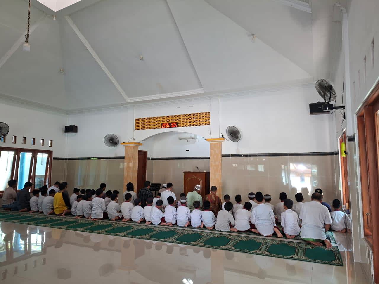 Pembiasaan Ibadah Harian
