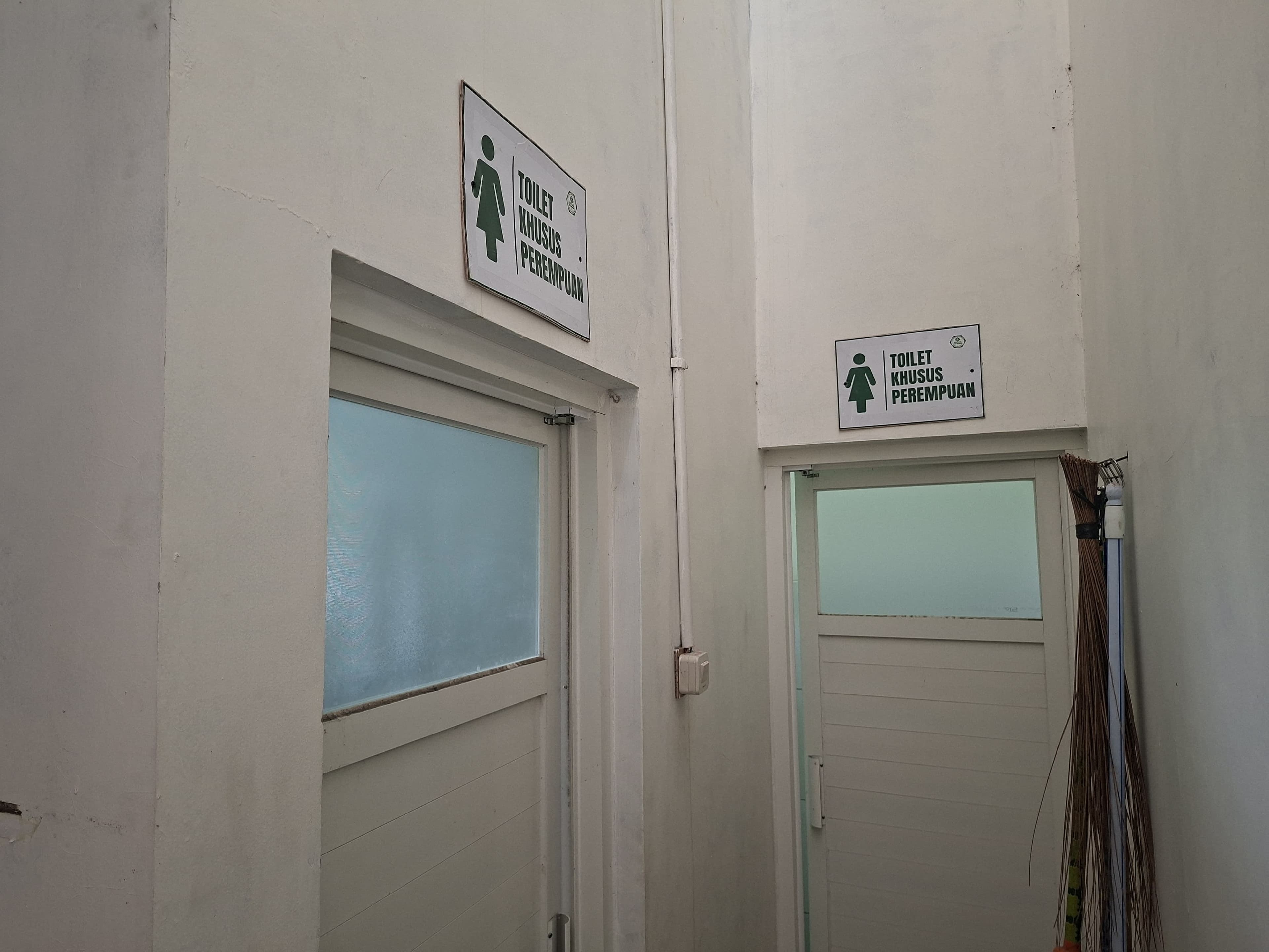 Kamar Mandi Perempuan